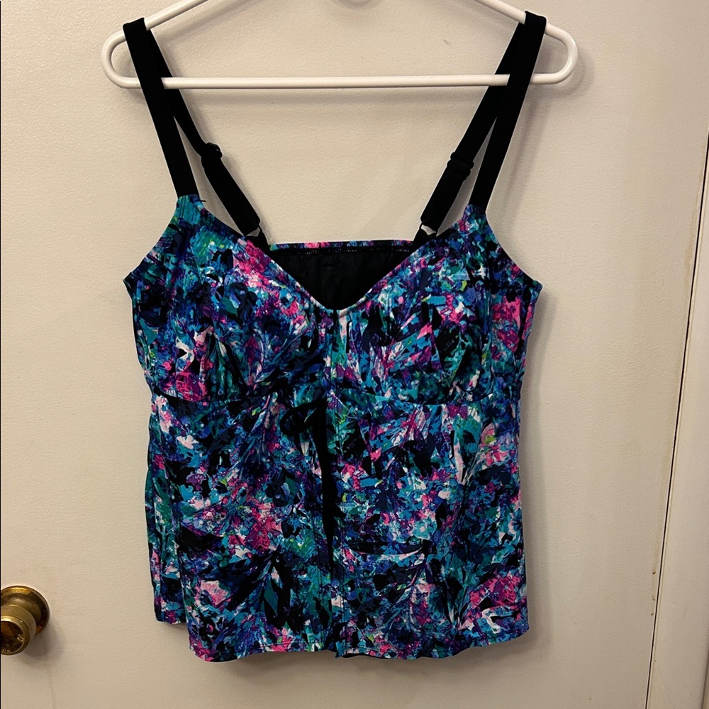 Delta Burke Swim Top Only Size 18W